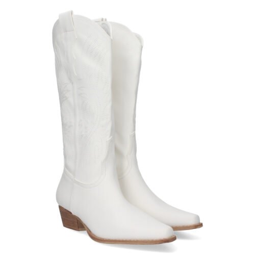 Bota campera con diseño en caña