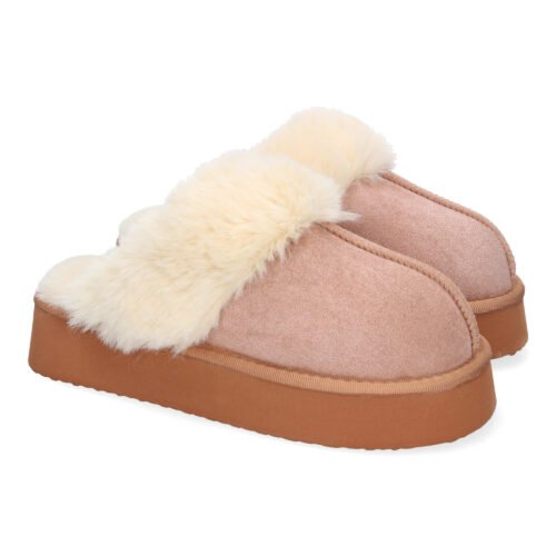 Zapatilla de casa estilo australiano, calidas, forradas de pelo, de plataforma